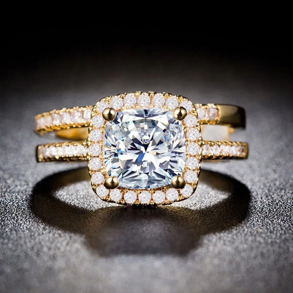 💕 18K Gold Plated Luxury Princess Cut 3A CZ Wedding Couple Ring, FB16FA1029-9 - Picture 2 of 3